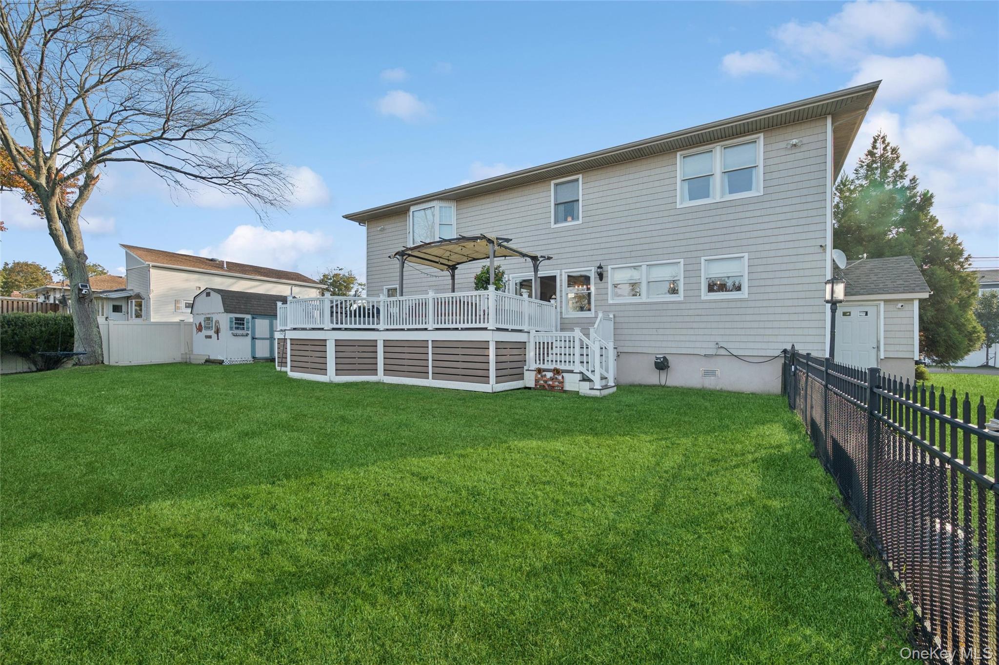 120 Mayhew Avenue — photo 24