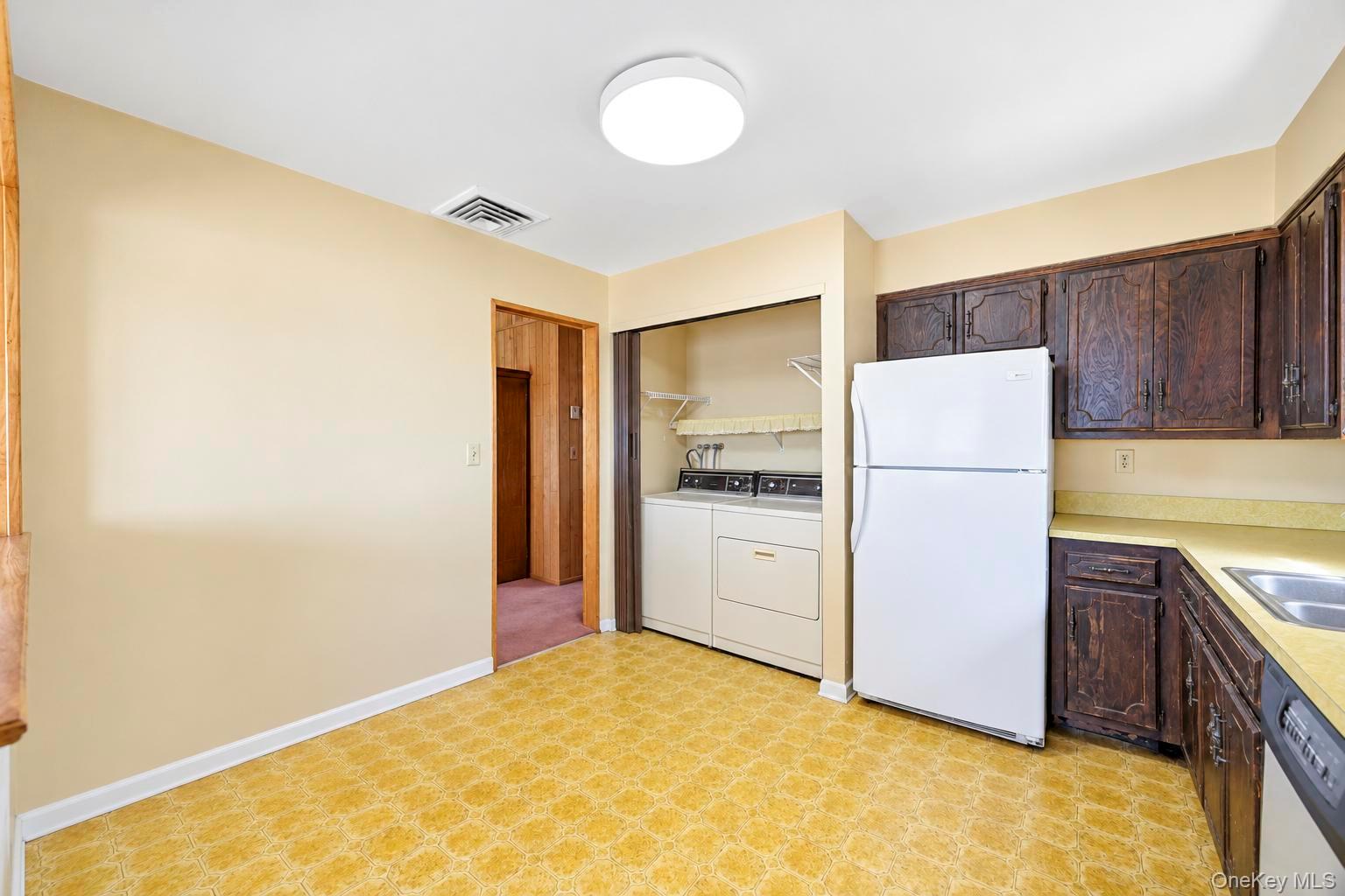 41 Shore Drive — photo 26