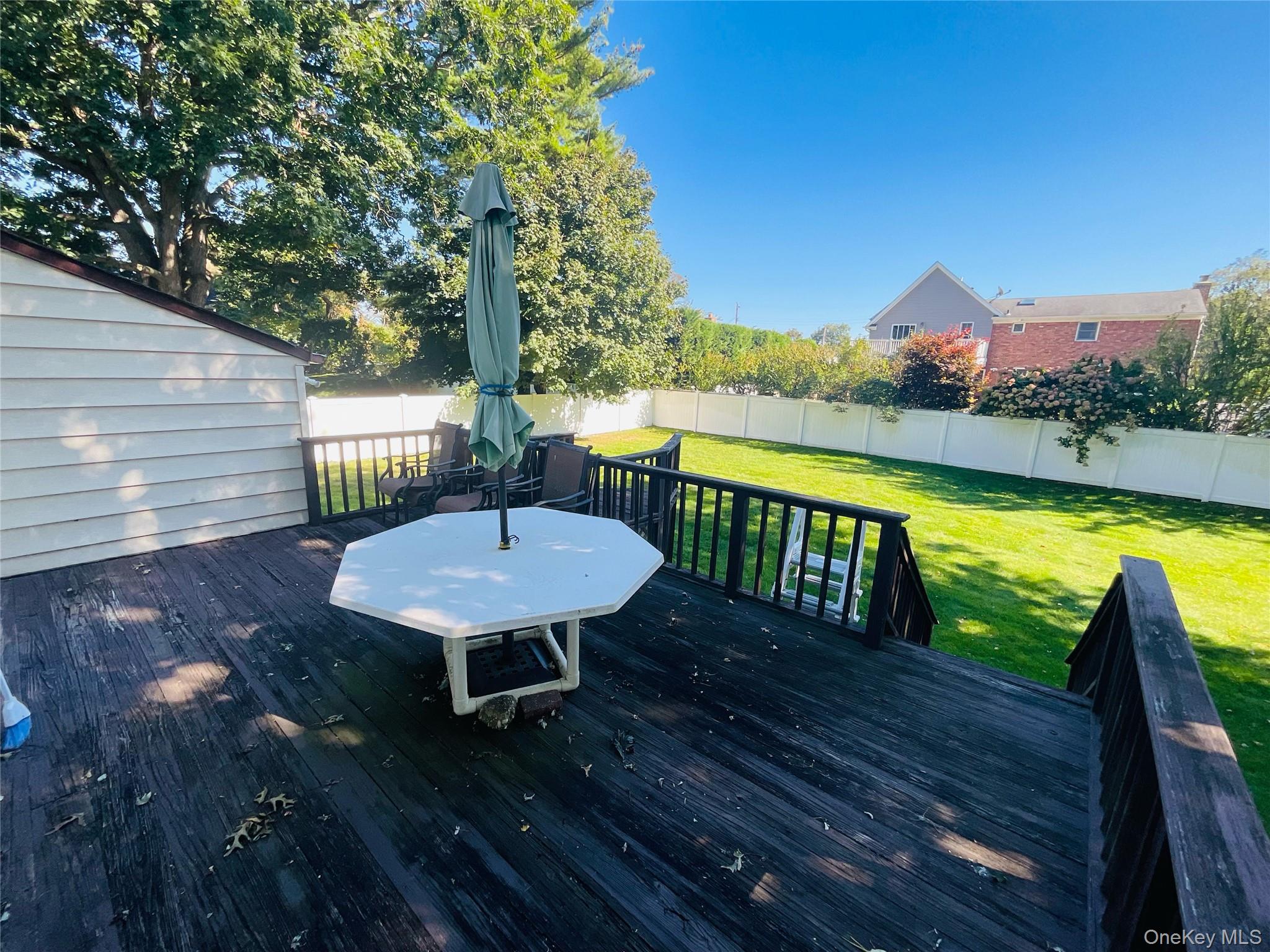 2306 Fowler Street — photo 31
