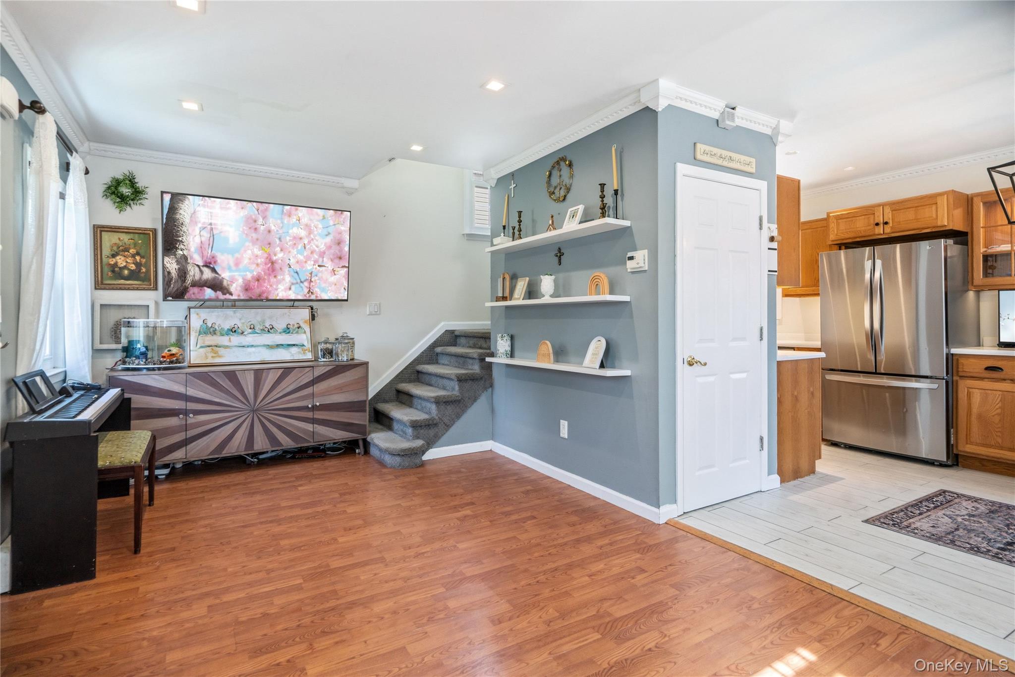 422 Myrtle Avenue — photo 4