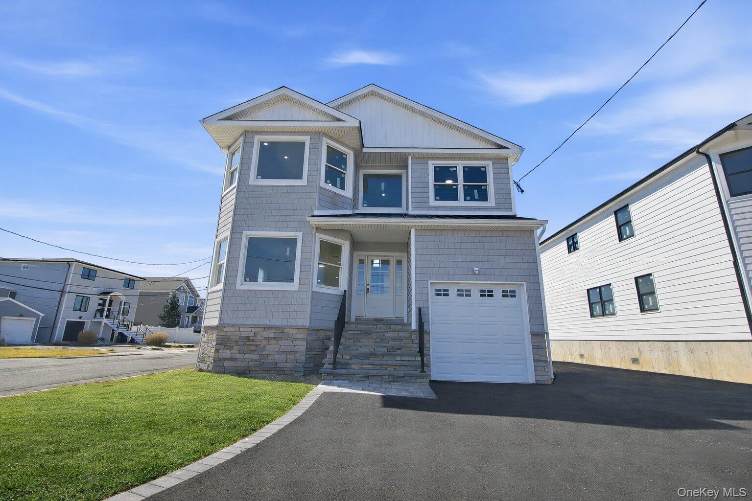101 Clocks Boulevard, Massapequa