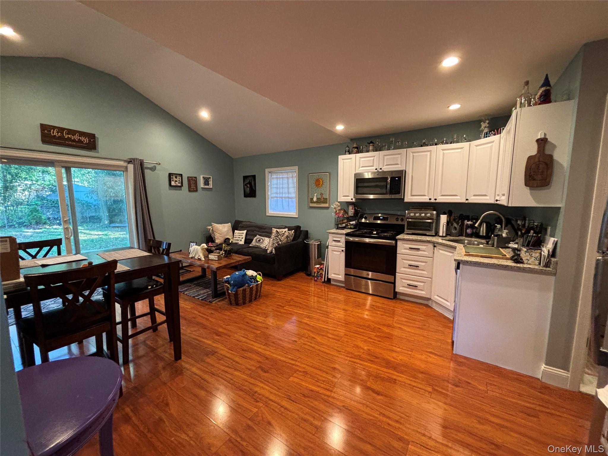 21 Cove Drive — photo 3