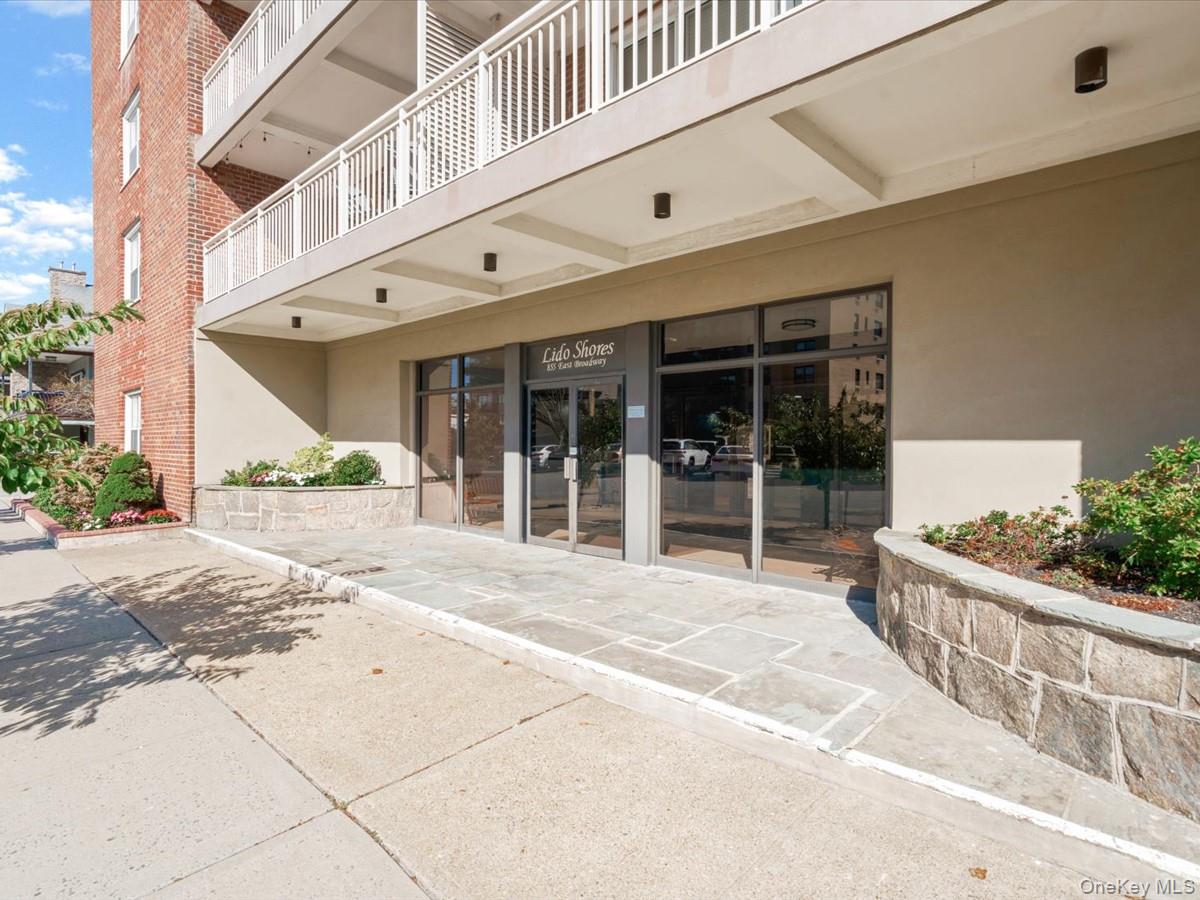855 Broadway #6H, Long Beach