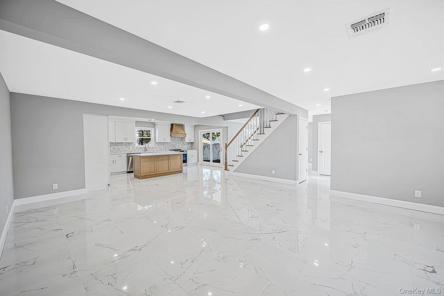 110 Bayberry Lane — photo 10