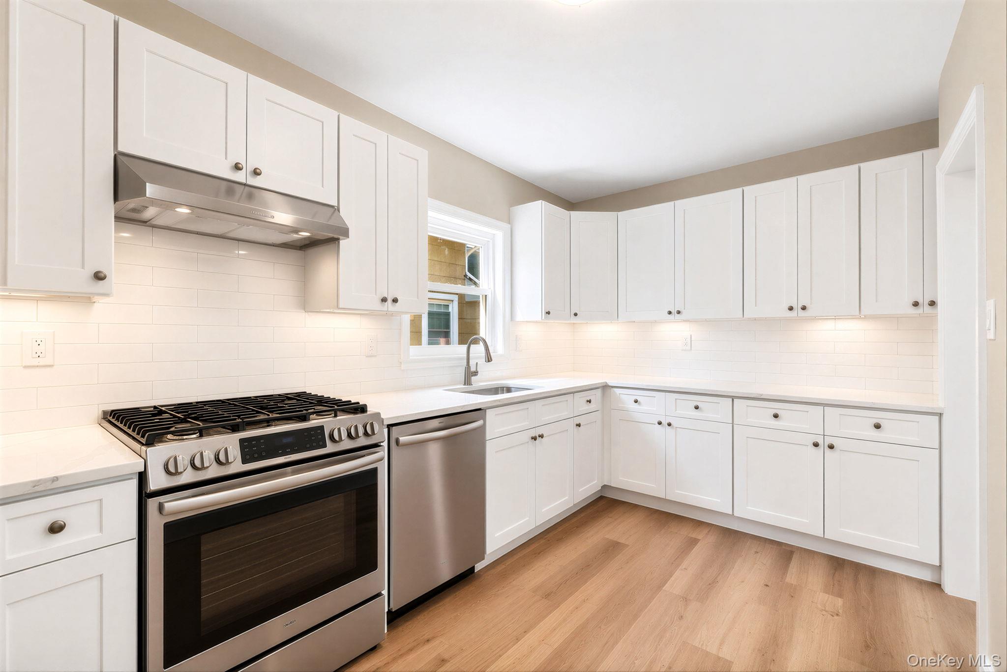 566 Stowe Avenue — photo 11