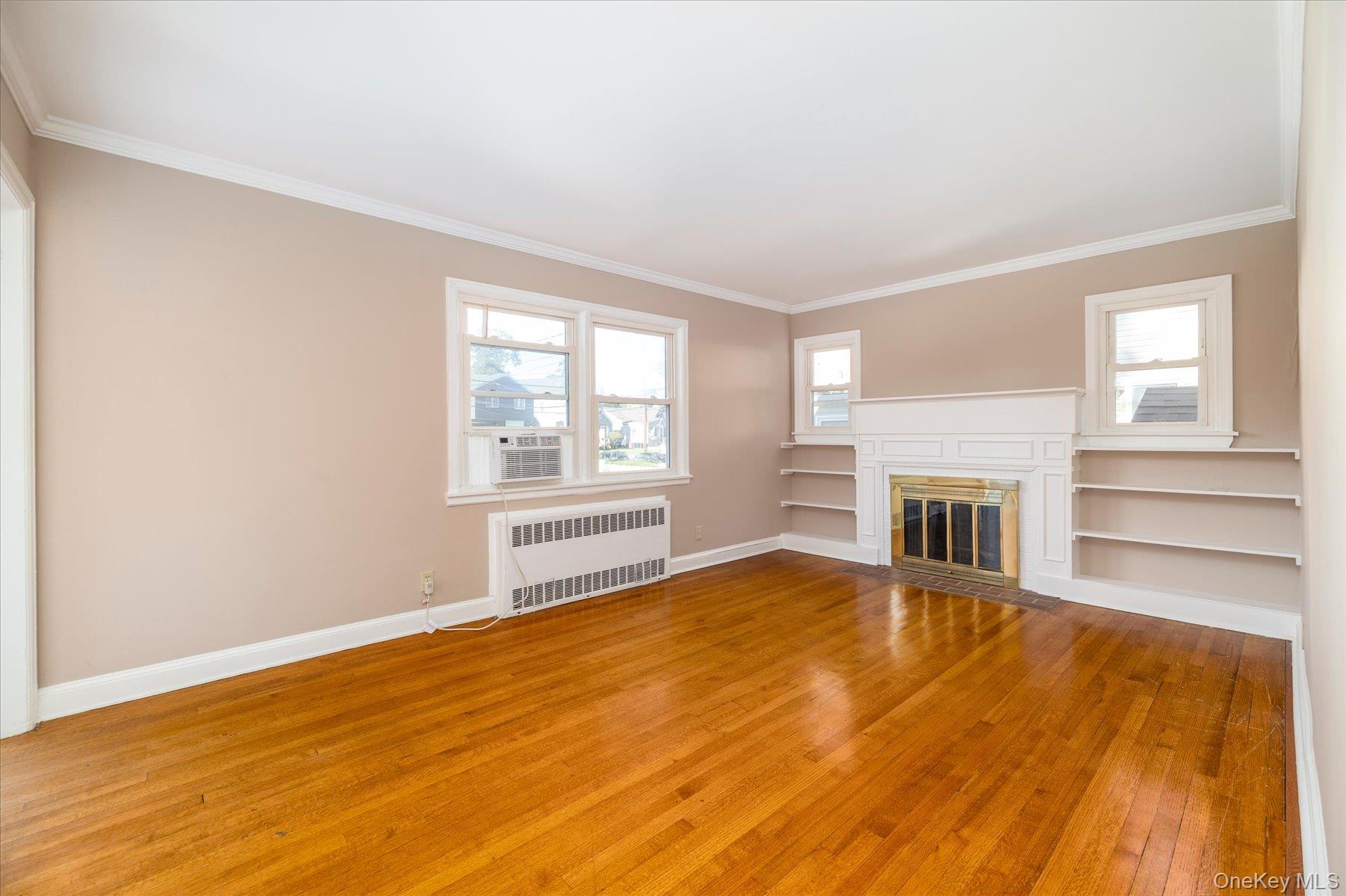 415 Whitehall Street — photo 4