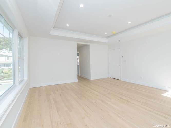 16 2nd Avenue — photo 36