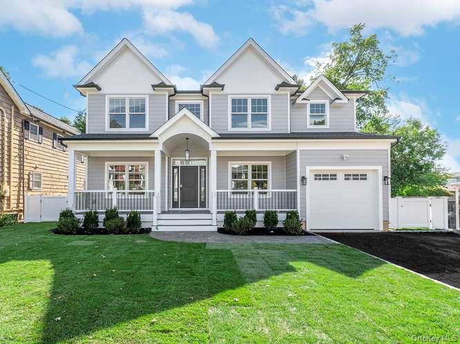 16 2nd Avenue, Port Washington