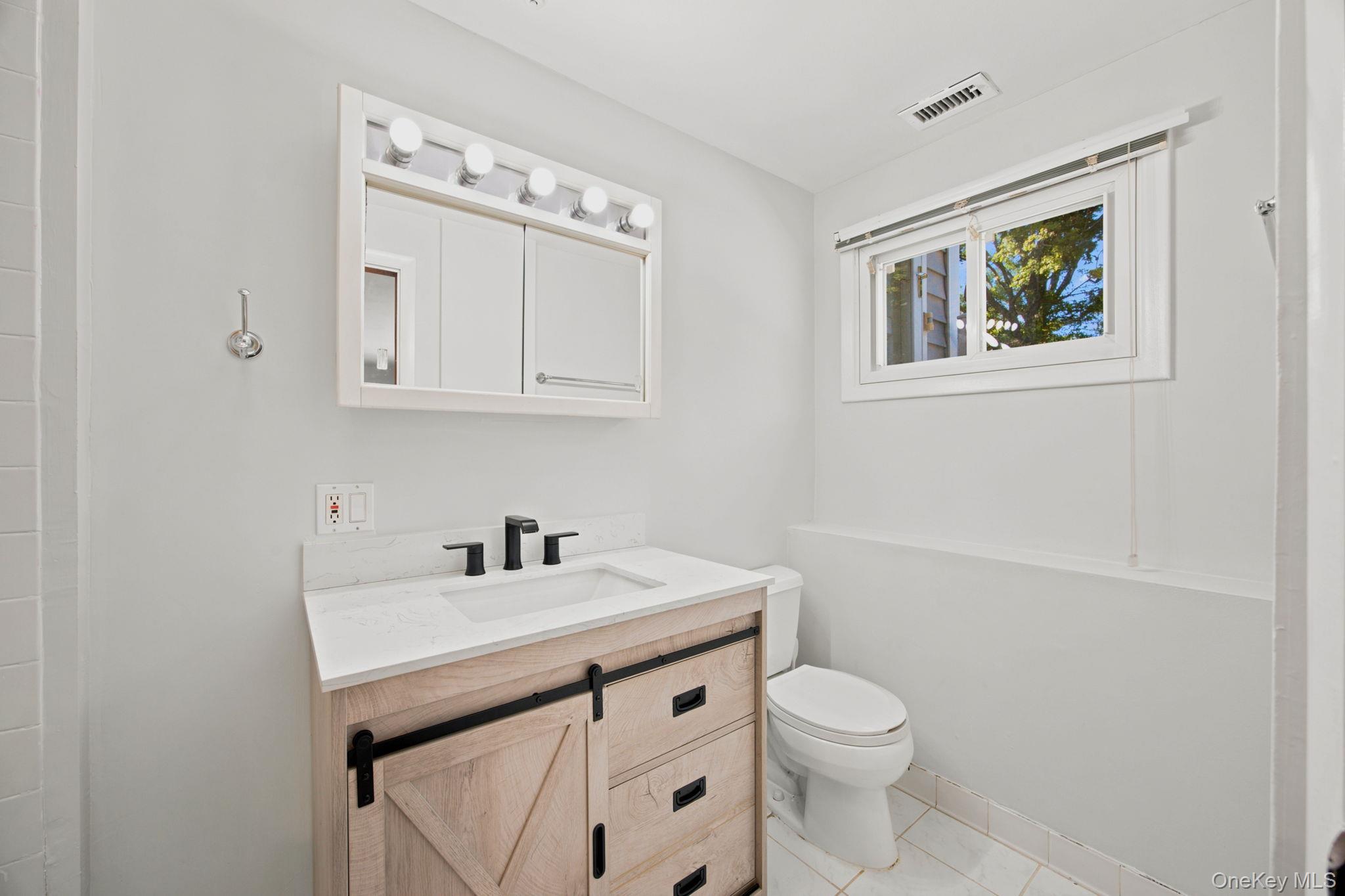 14 Fairway Drive — photo 8