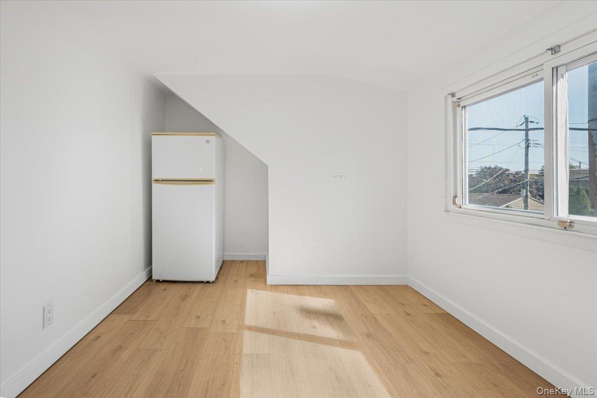 5 Edward Avenue — photo 16
