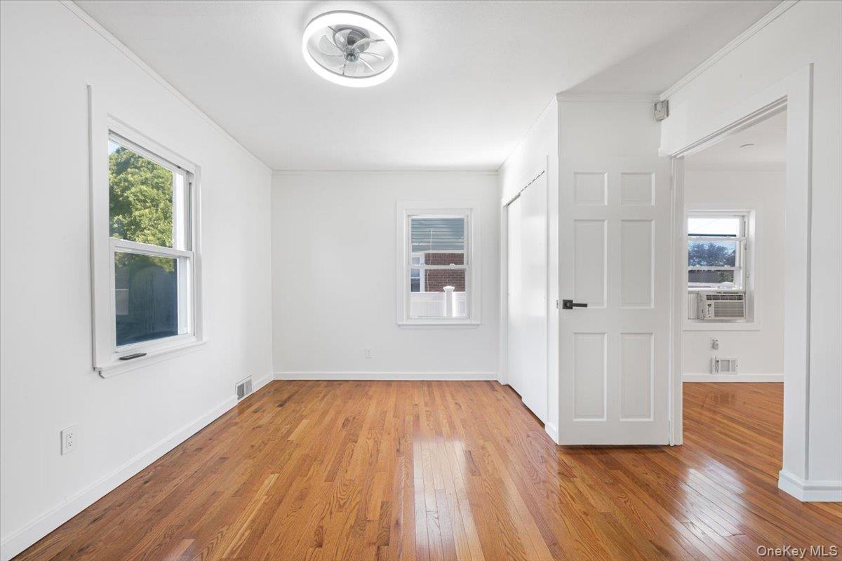 5 Edward Avenue — photo 7