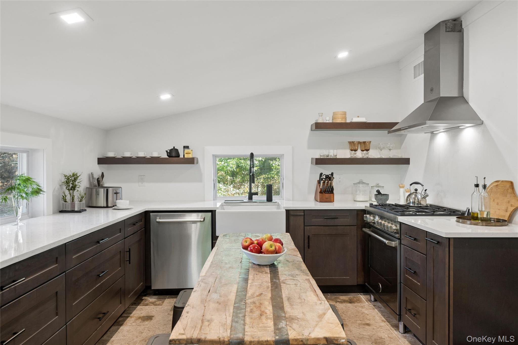 27 Ocean Avenue — photo 4
