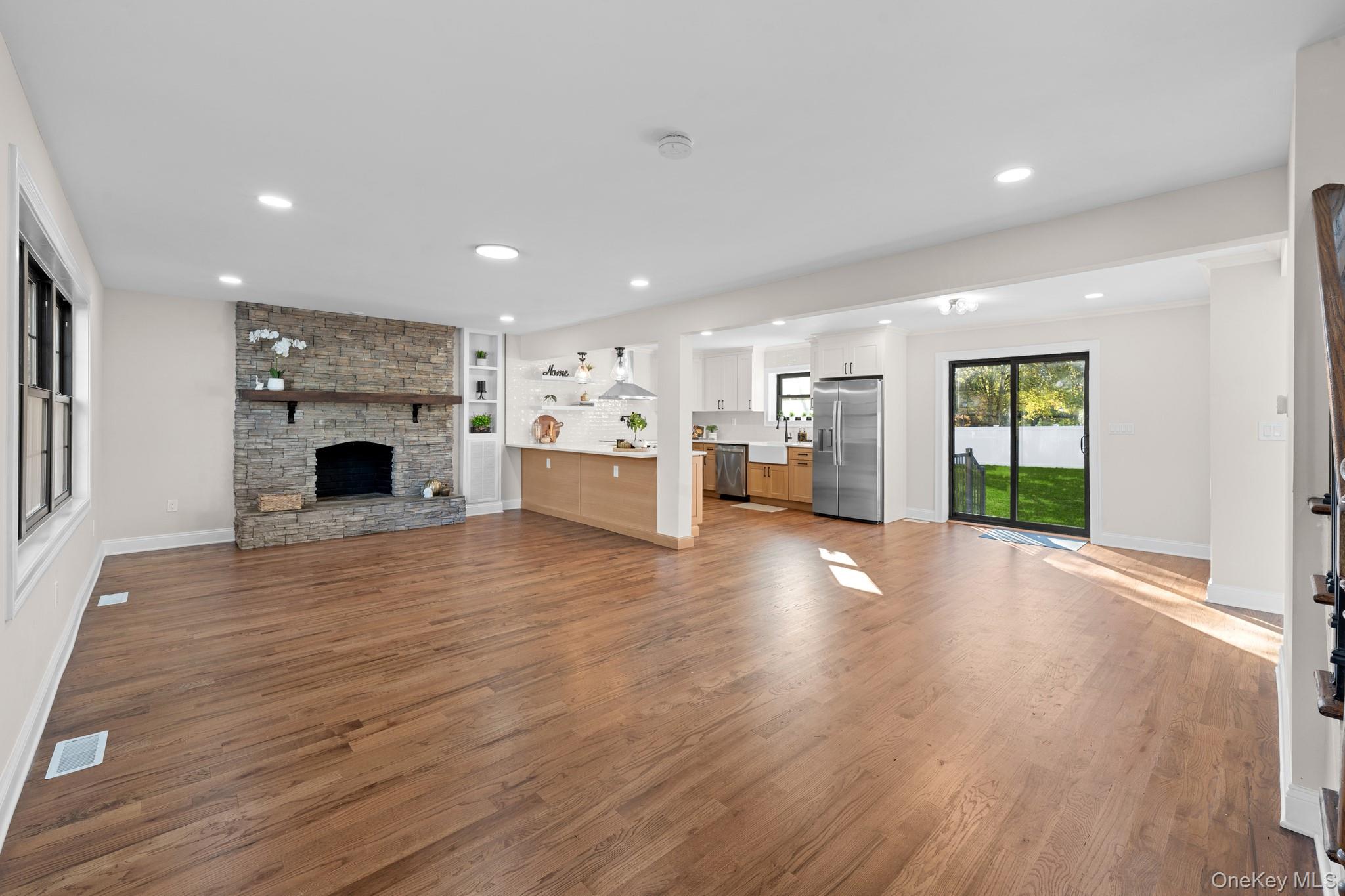 1 Medford Lane — photo 4