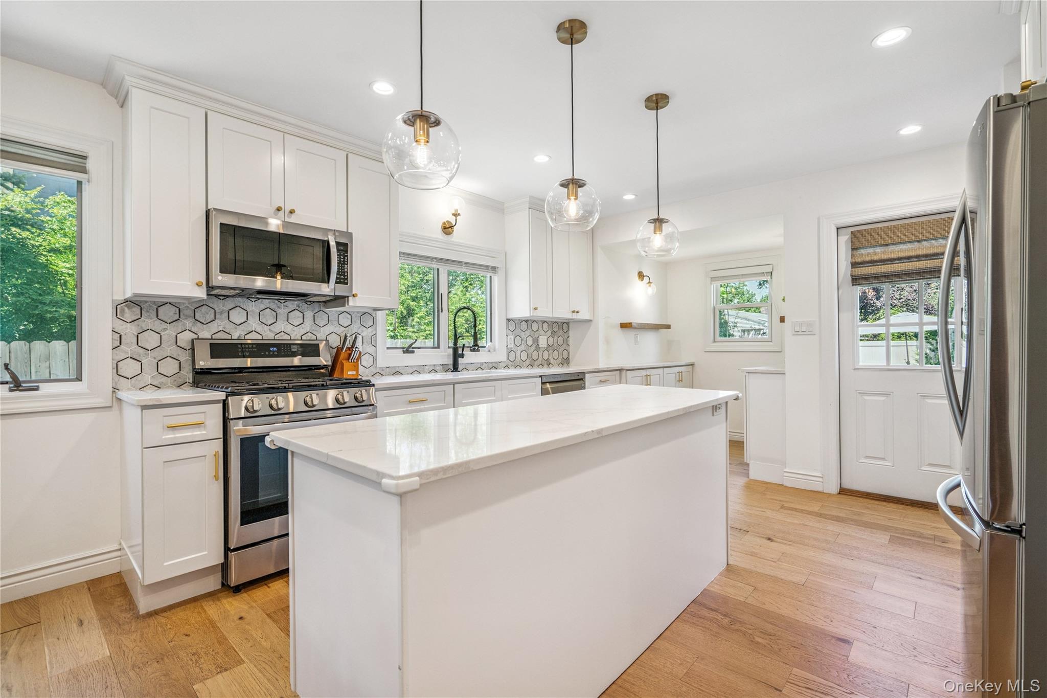 55 Cleveland Street — photo 16