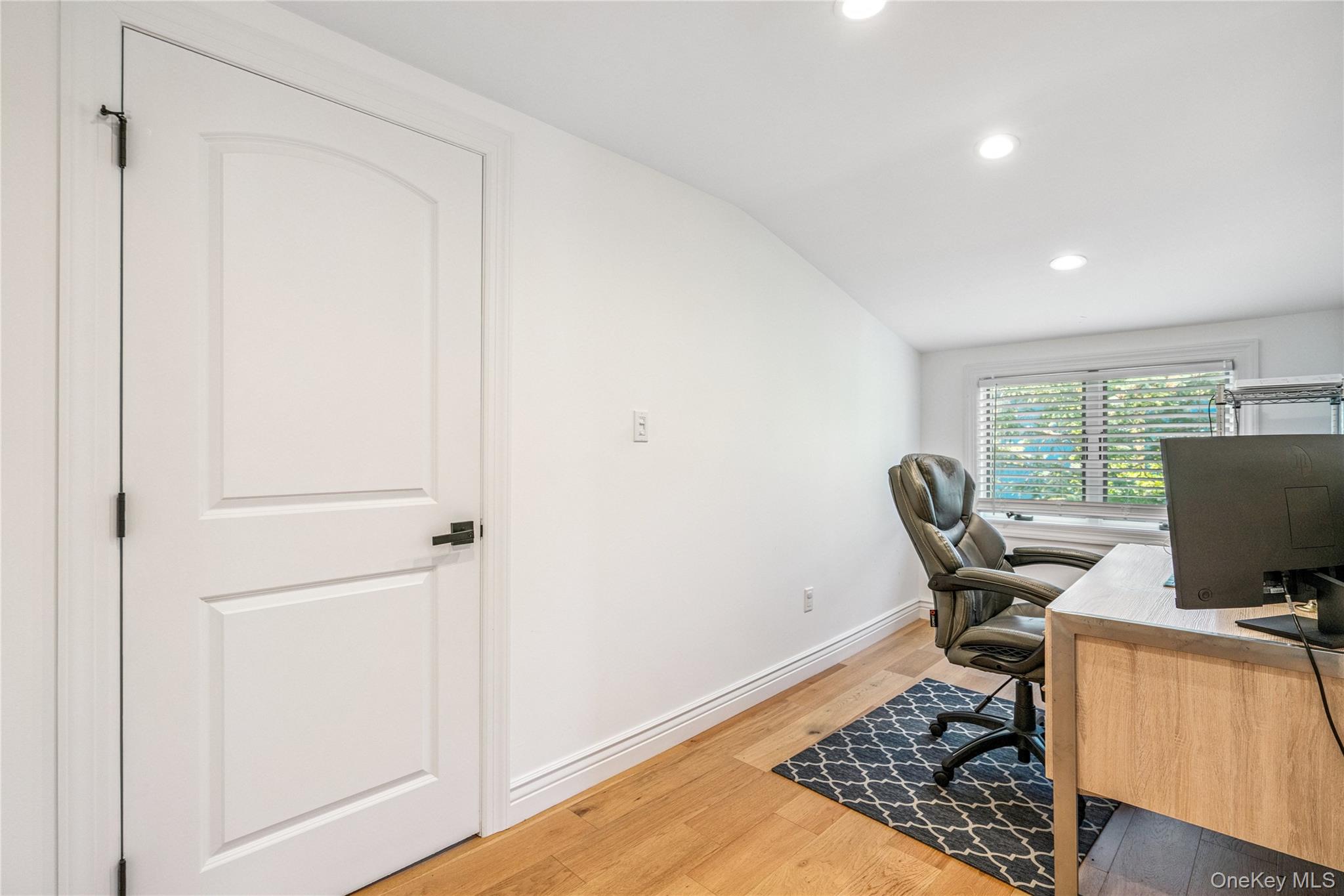 55 Cleveland Street — photo 27