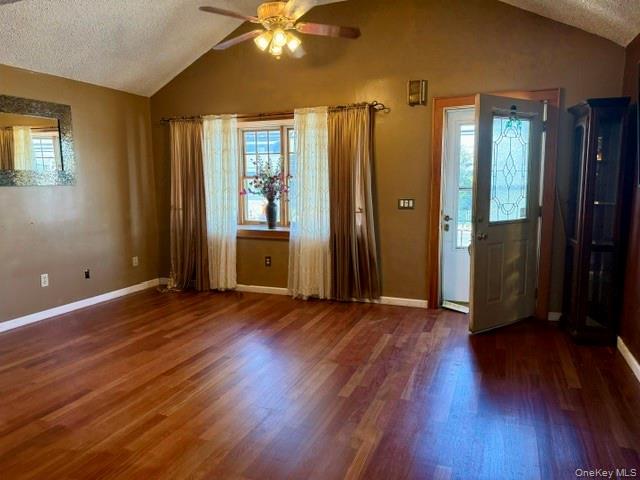 1424 Cross Bay Boulevard — photo 2