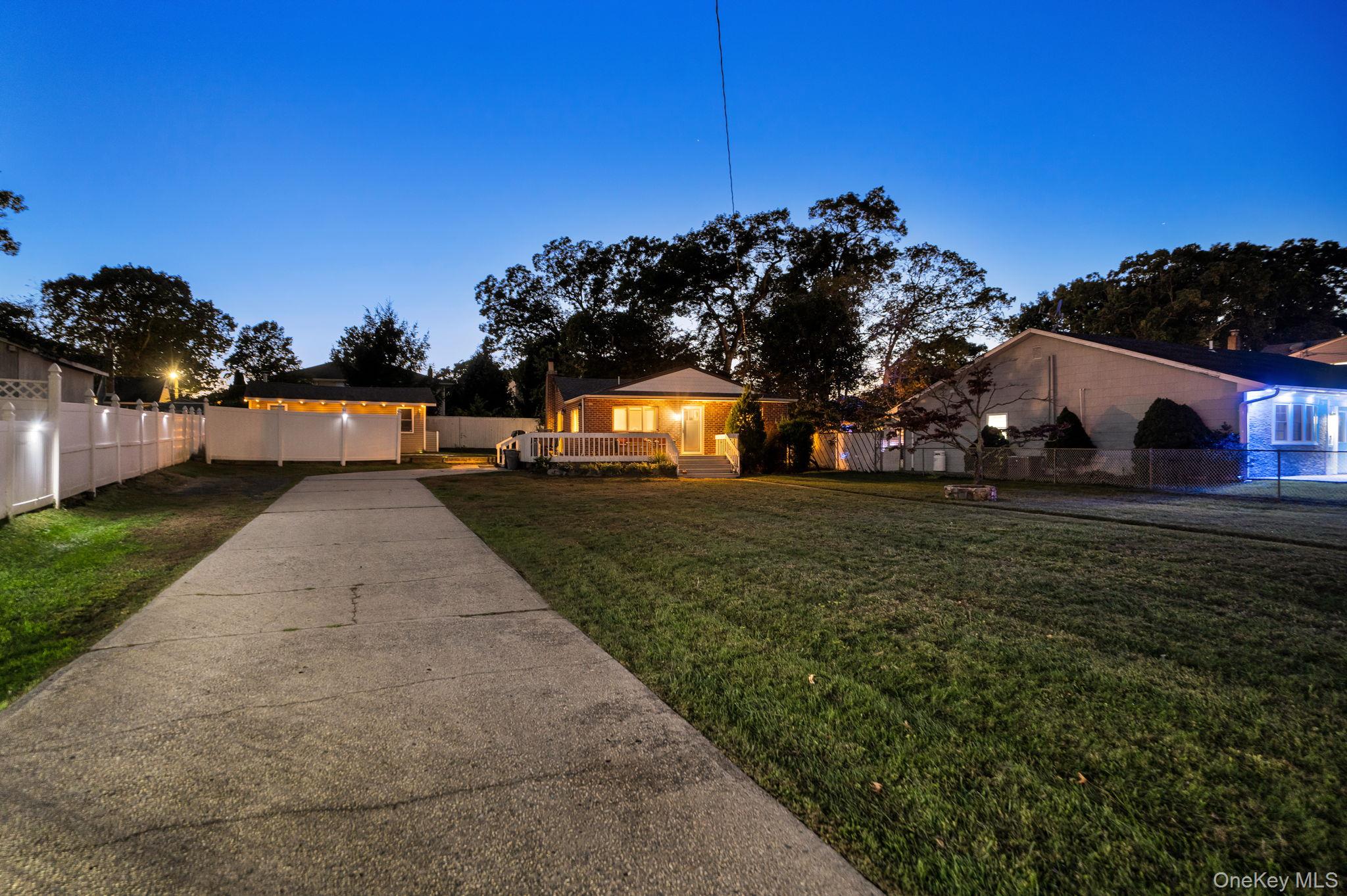 629 East Drive — photo 4