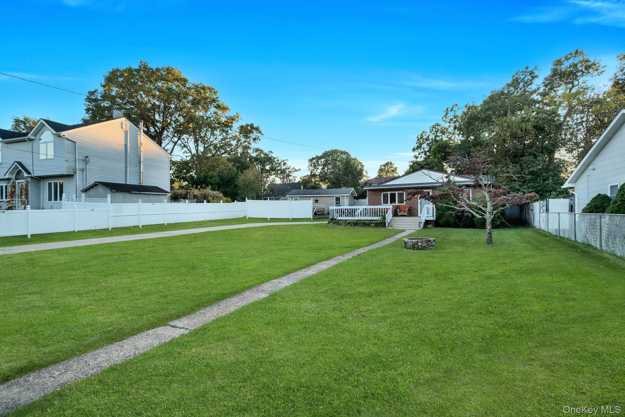 629 East Drive — photo 8