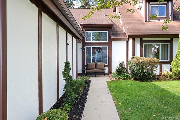 133 Fieldstone Court — photo 2