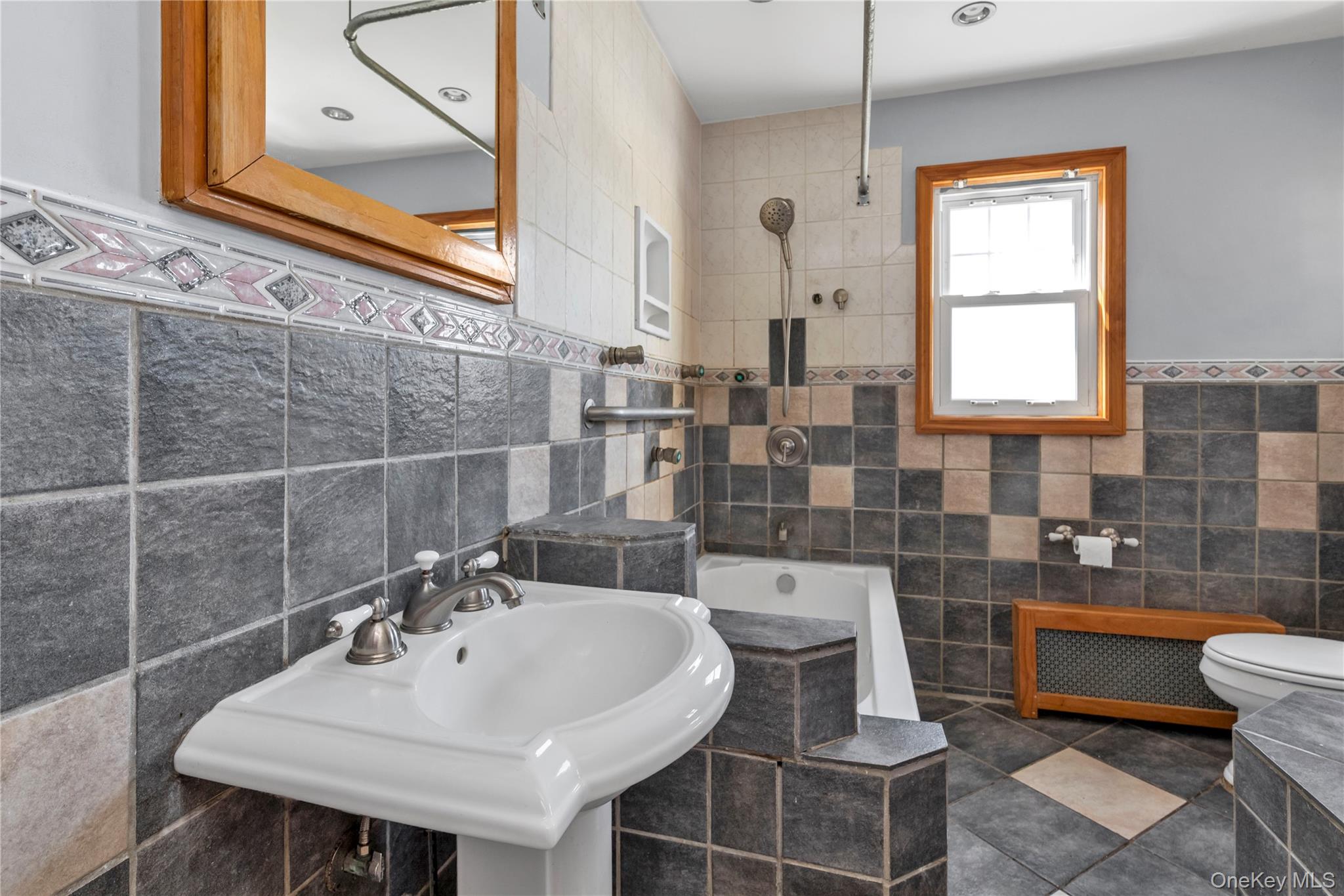 63 Oak Street — photo 9