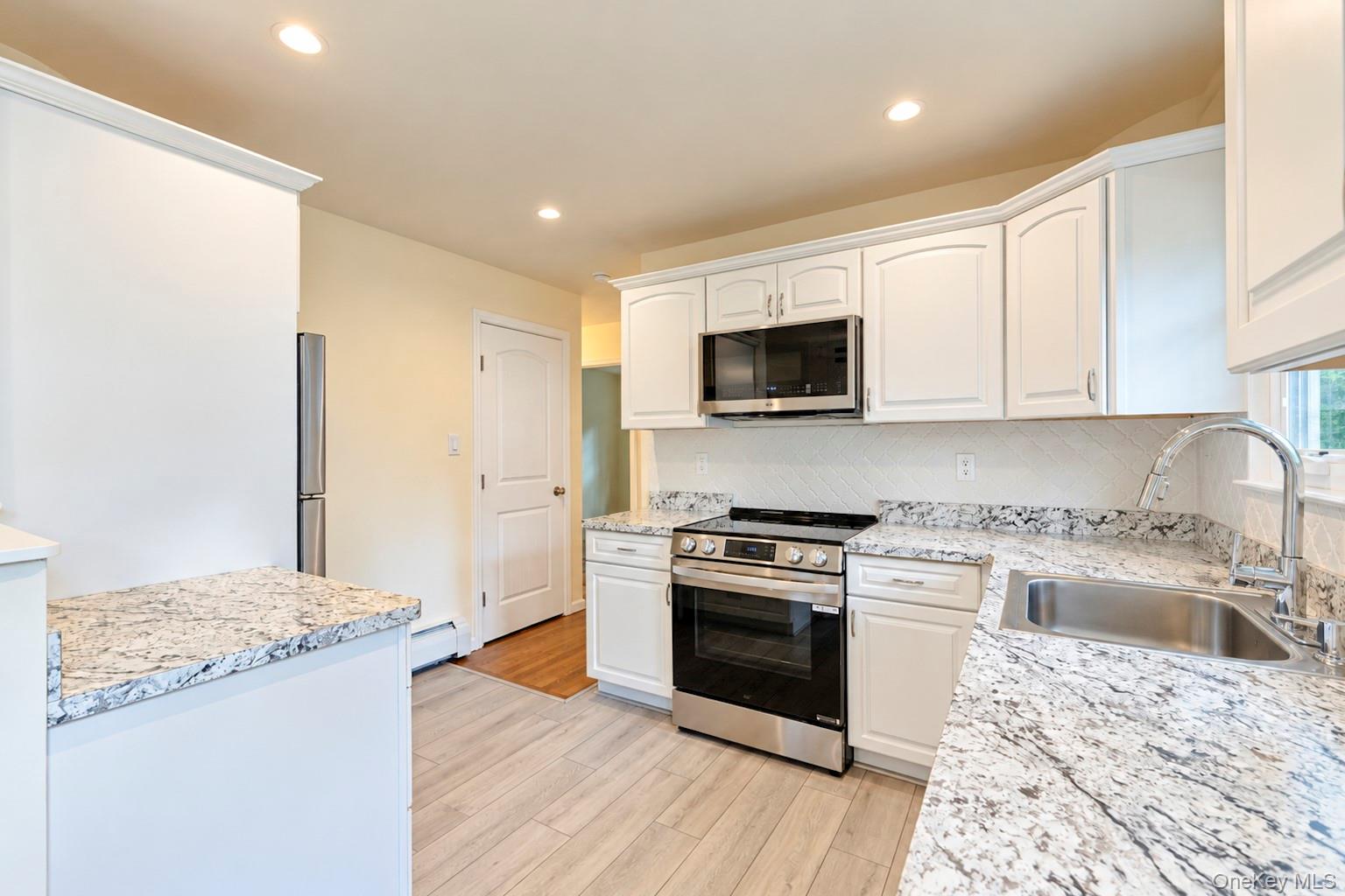 124 Officials Avenue — photo 22