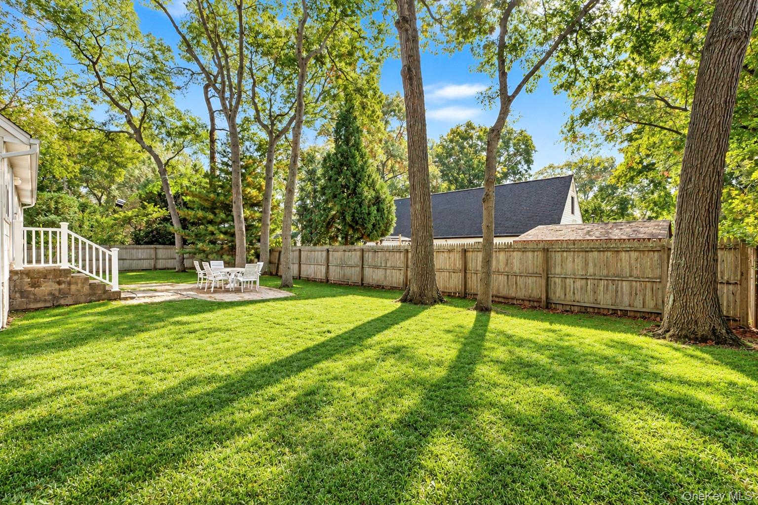 124 Officials Avenue — photo 10