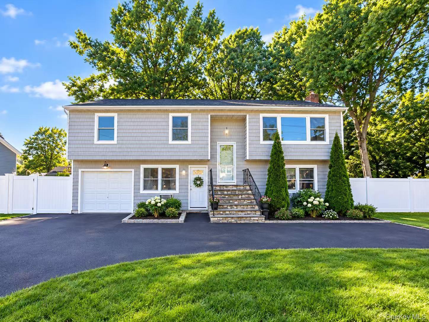 90 Dorchester Road, Ronkonkoma