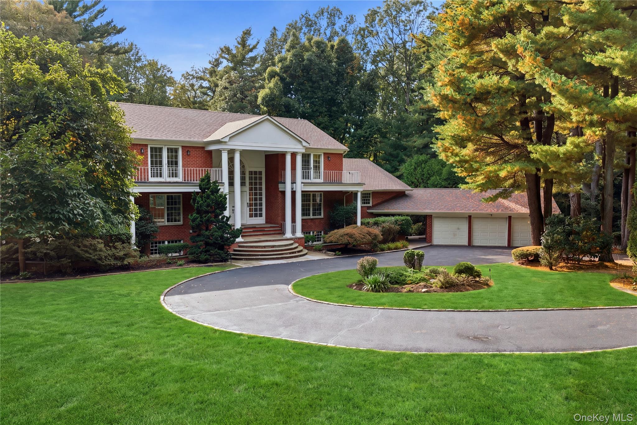 14 Pheasant Hill Lane — photo 2
