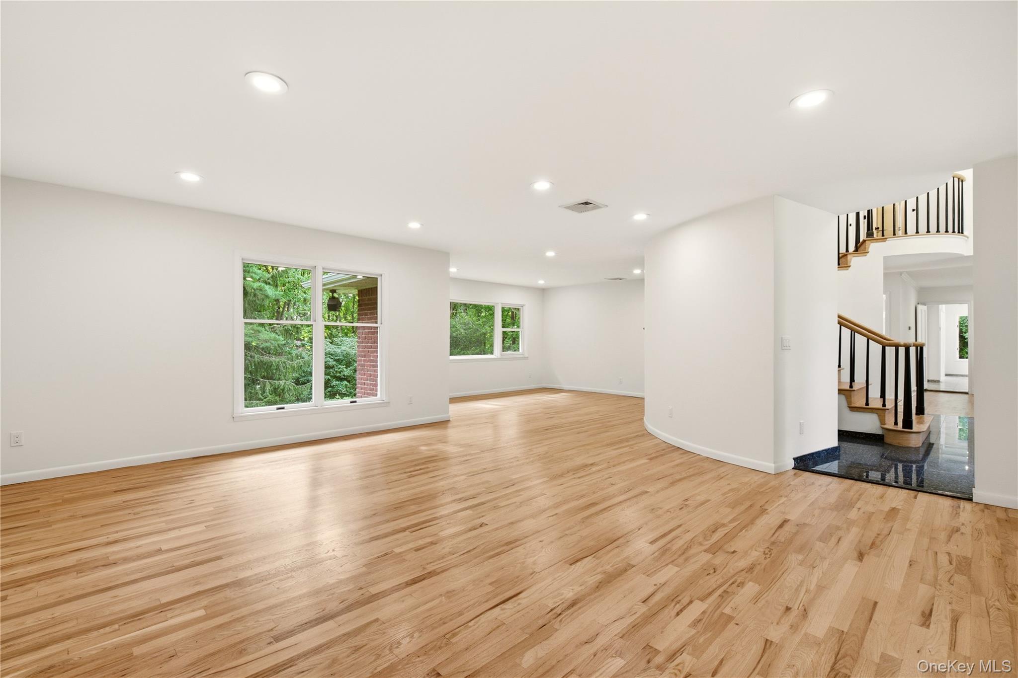 14 Pheasant Hill Lane — photo 8