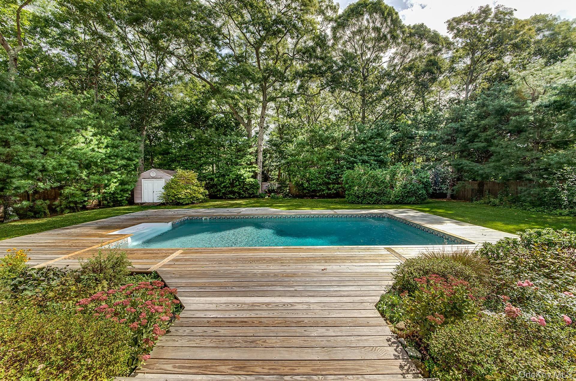 235 Norfolk Drive — photo 17
