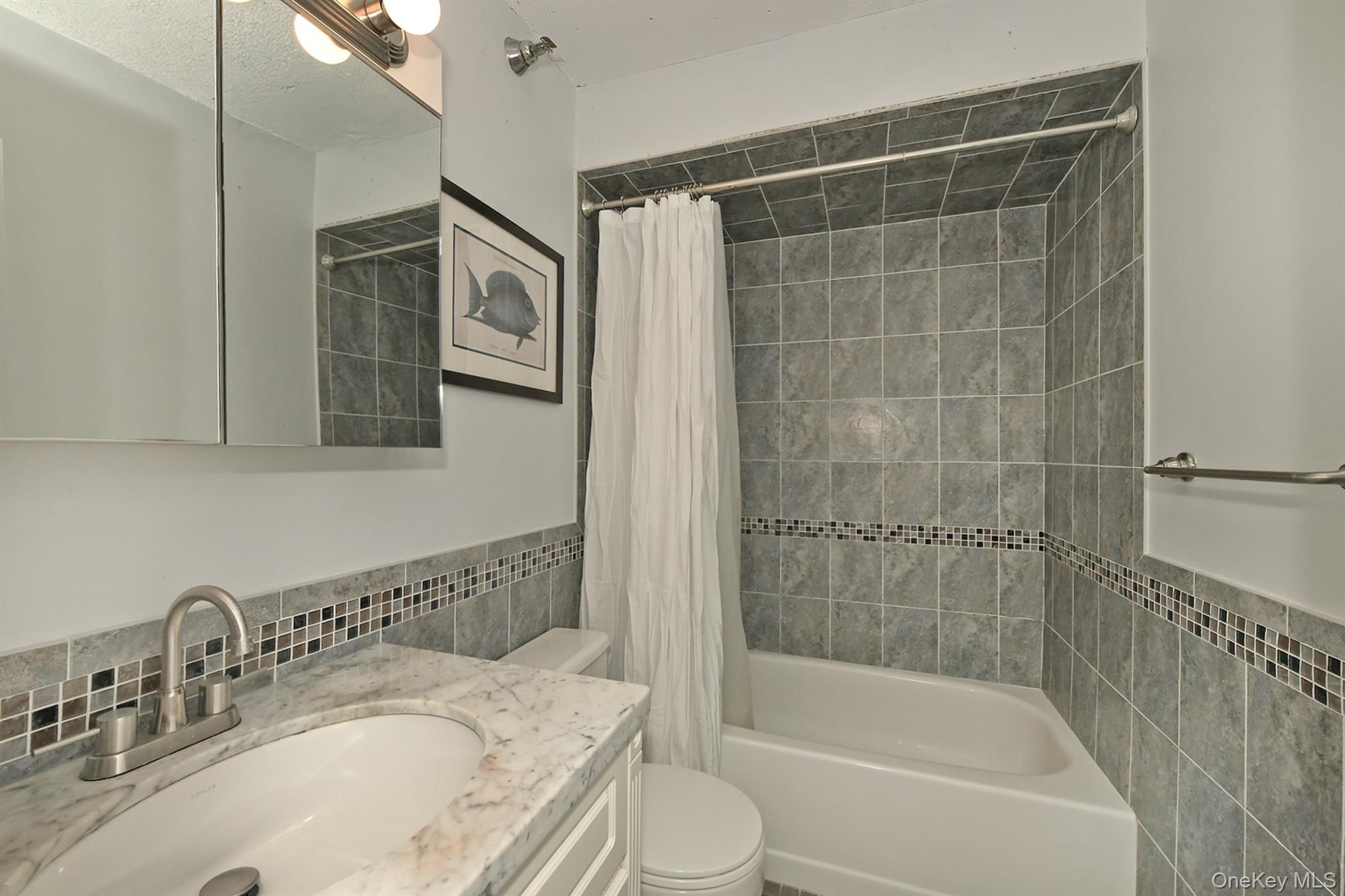205 Mineola Boulevard #5I — photo 12