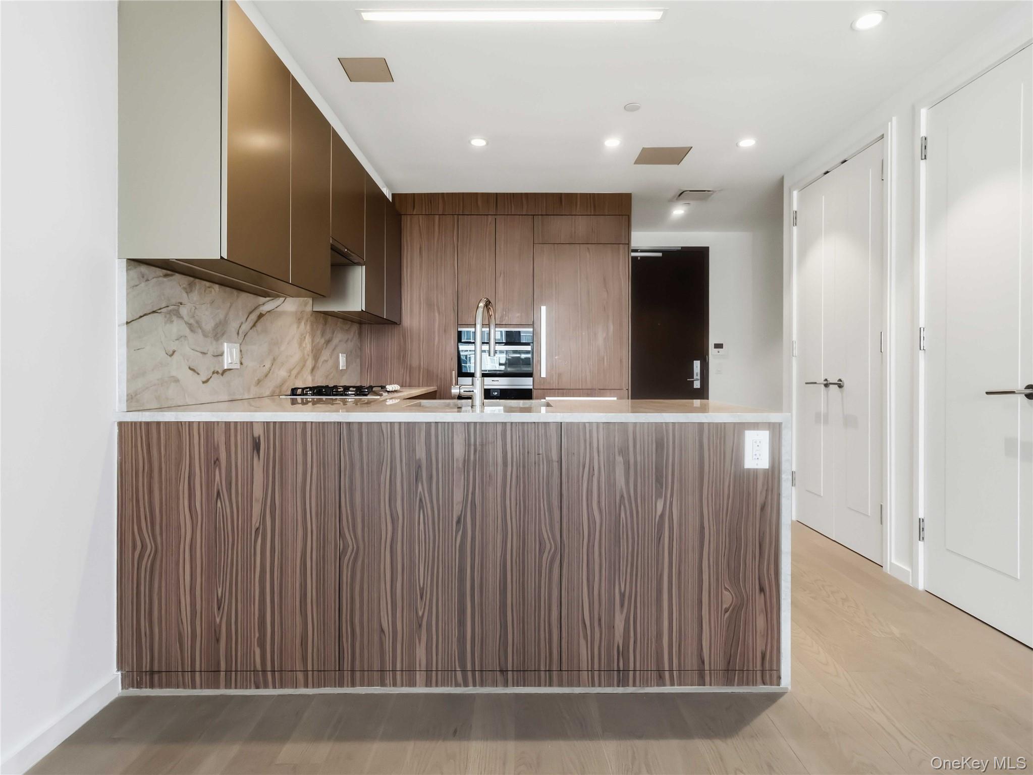 13327 39th Avenue #PHA — photo 4