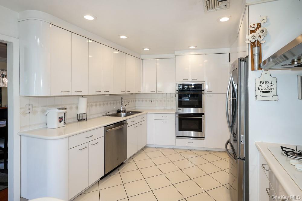 15 Yates Lane — photo 15
