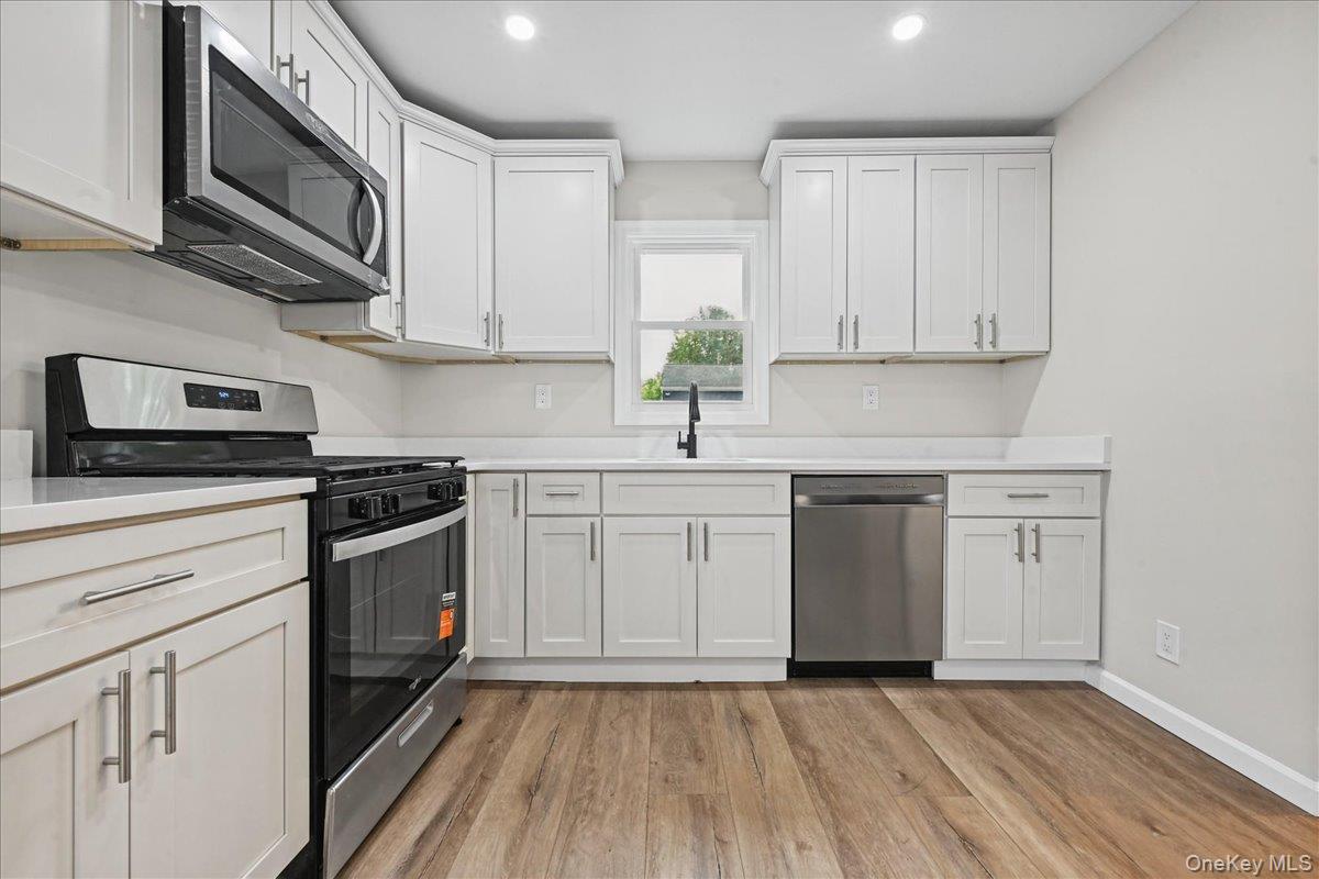 14 Corona Road — photo 8