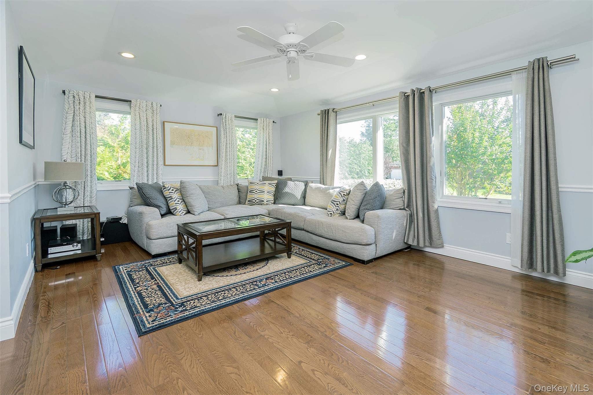 752 Kensington Court — photo 12
