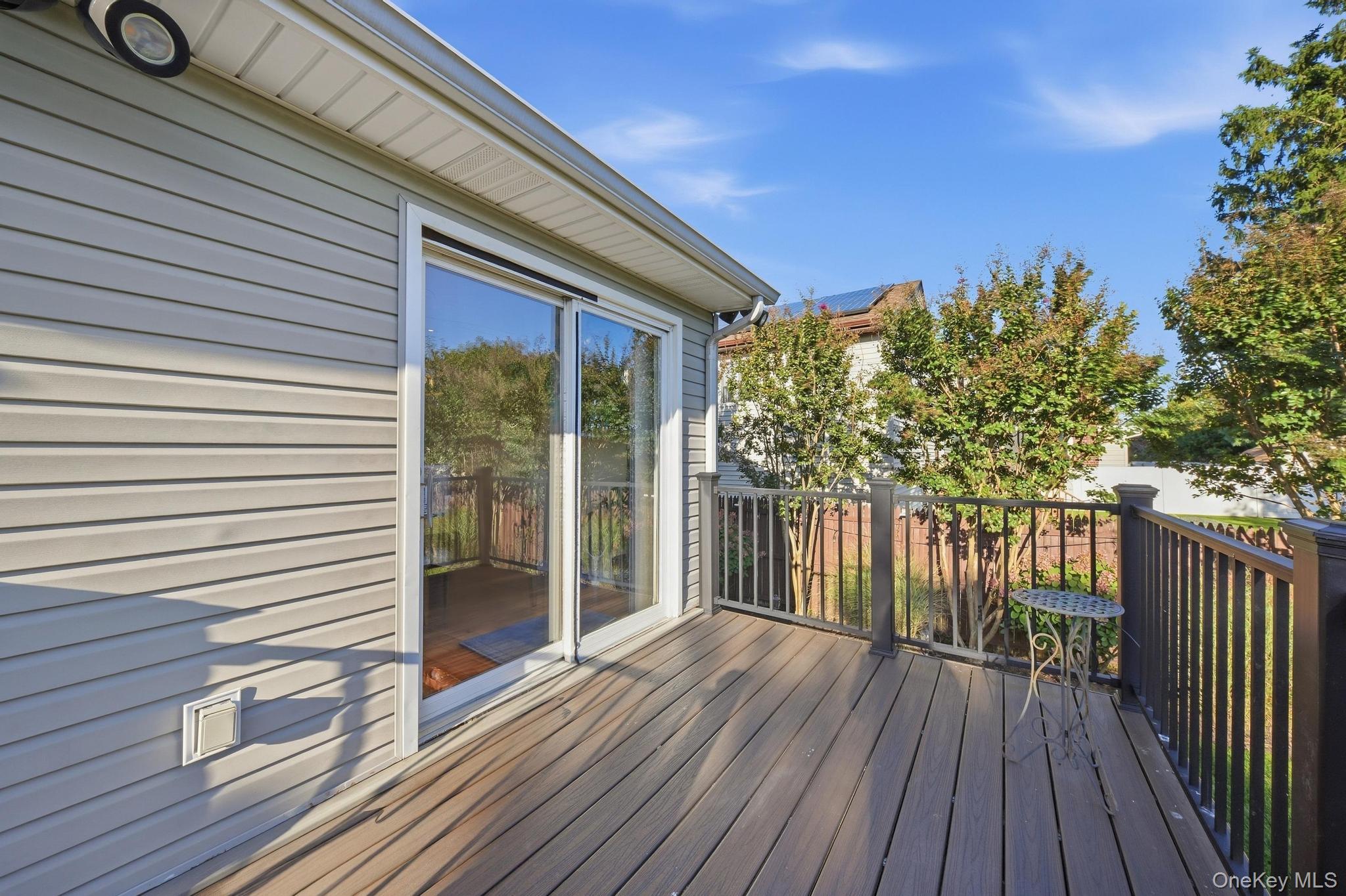 2624 Flower Street — photo 8