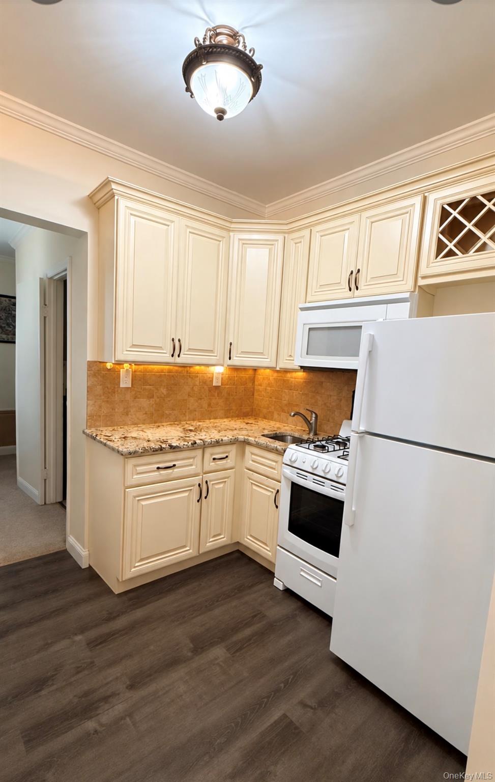 1185 BROADWAY #4E — photo 3