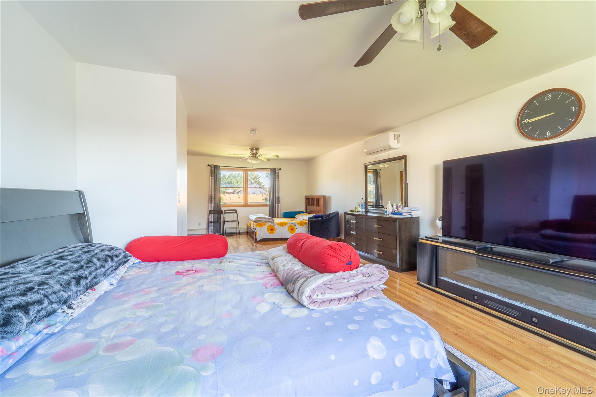 220 Jerusalem Avenue — photo 19