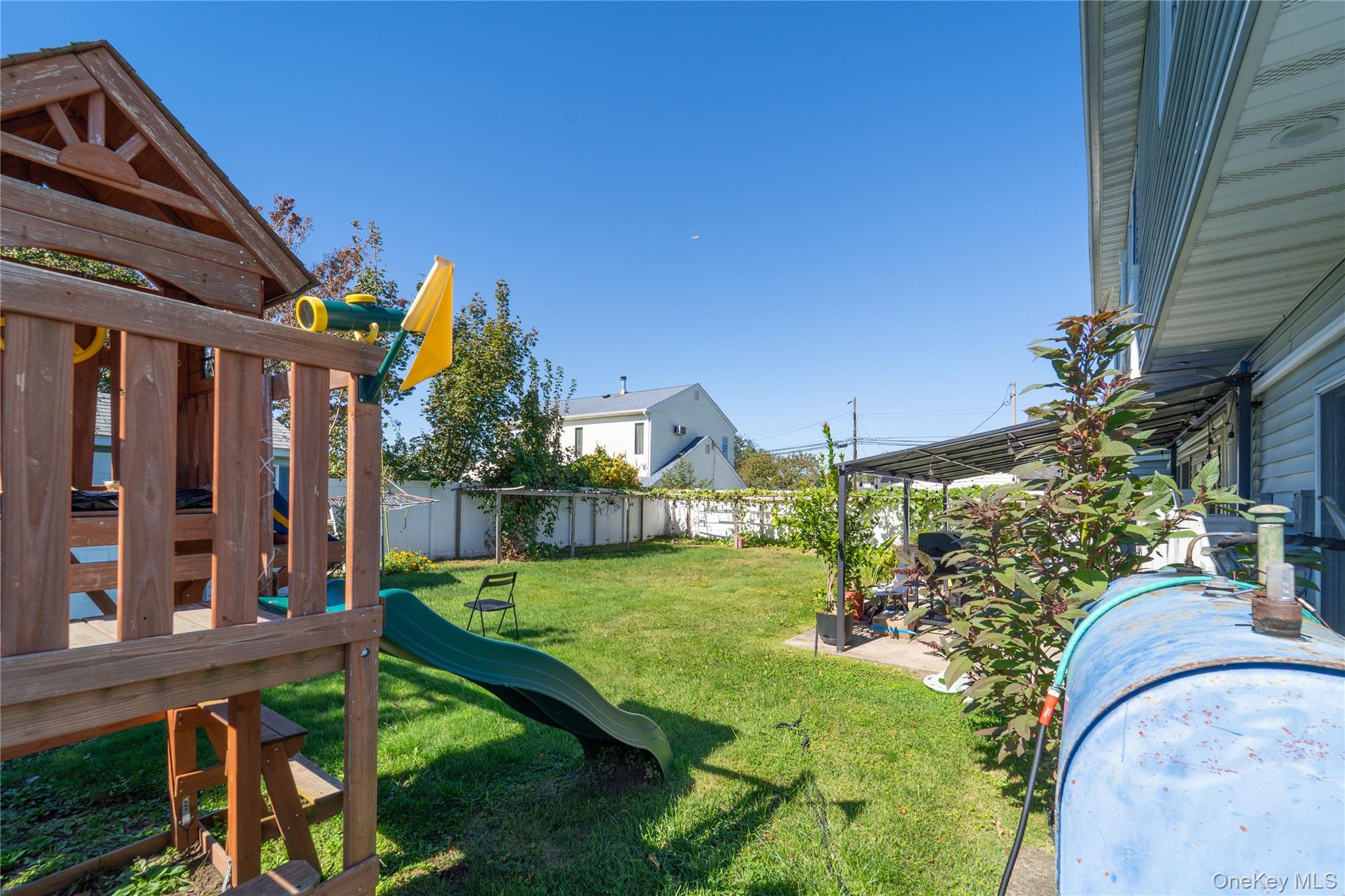 220 Jerusalem Avenue — photo 24