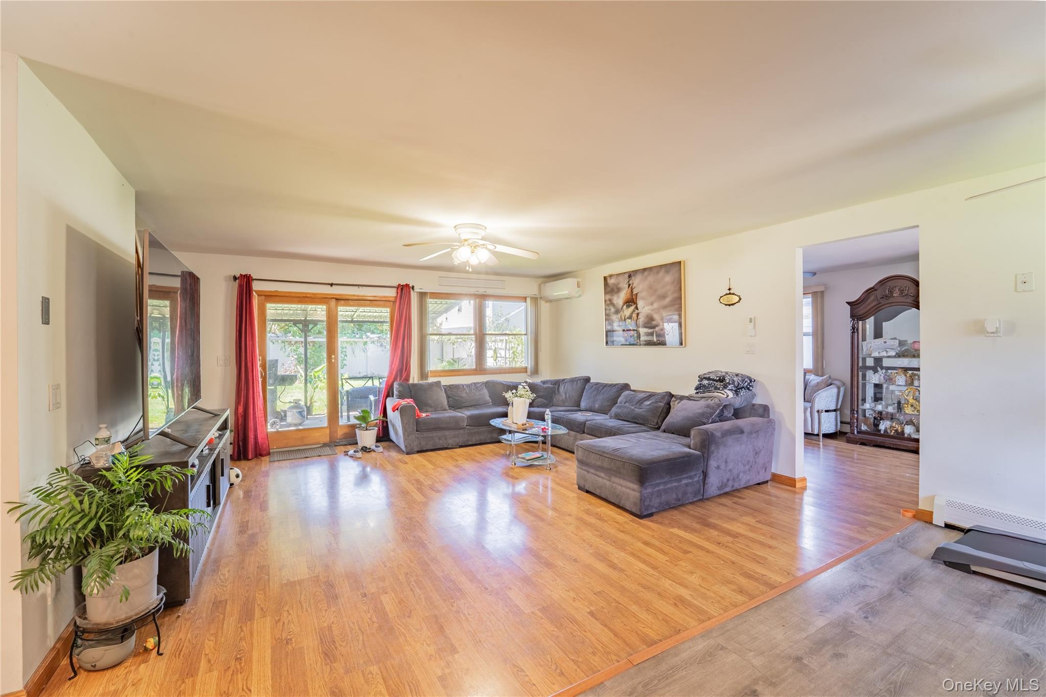220 Jerusalem Avenue — photo 6