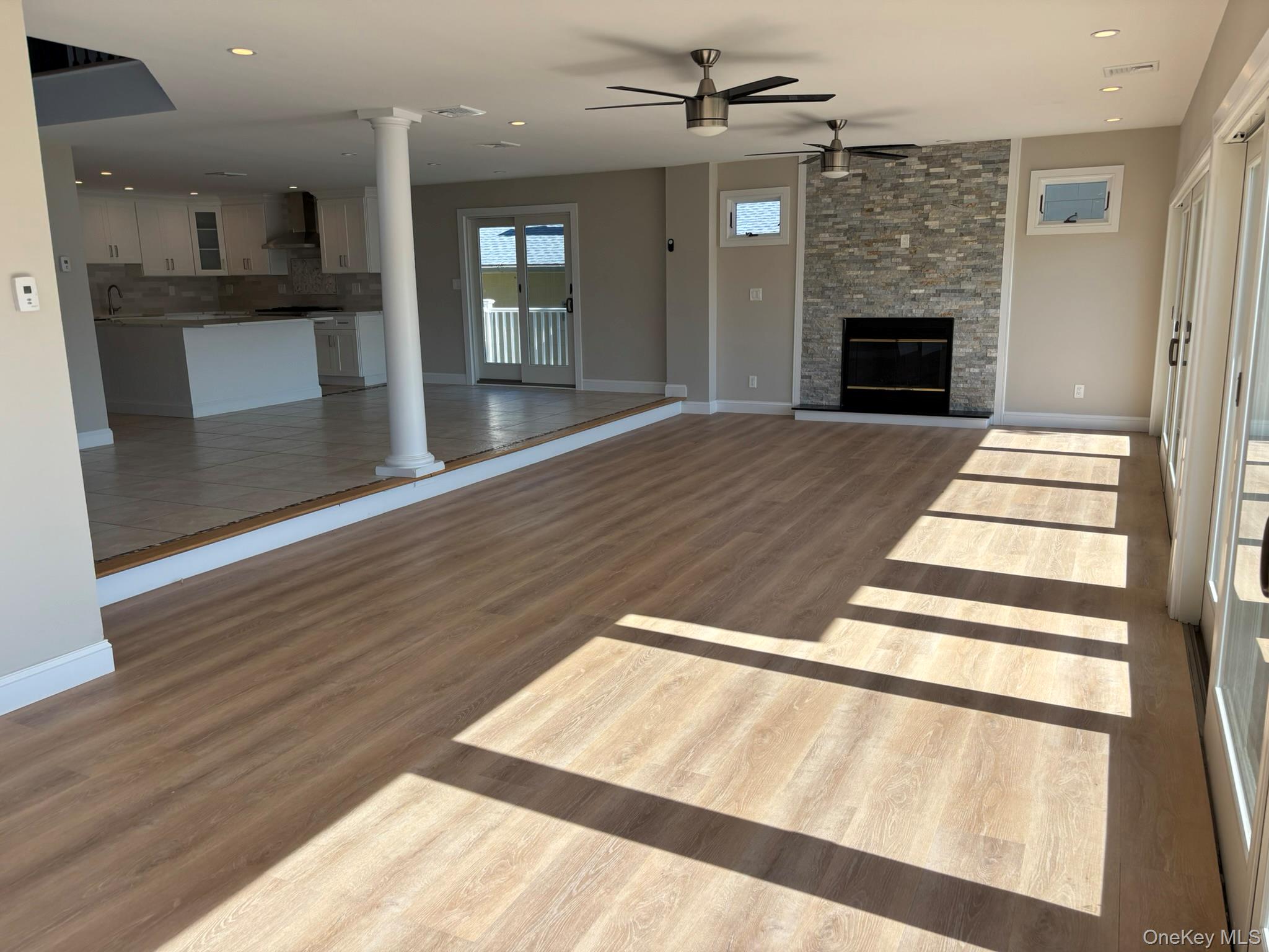 35 adams Avenue — photo 14