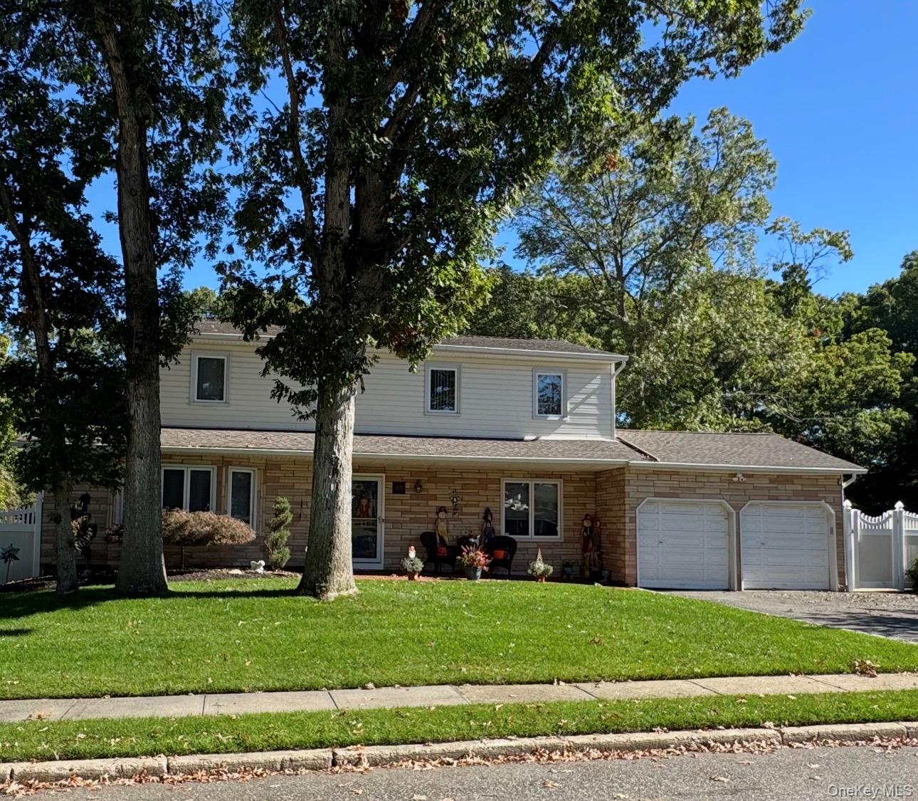 45 Birch Street, Lake Grove