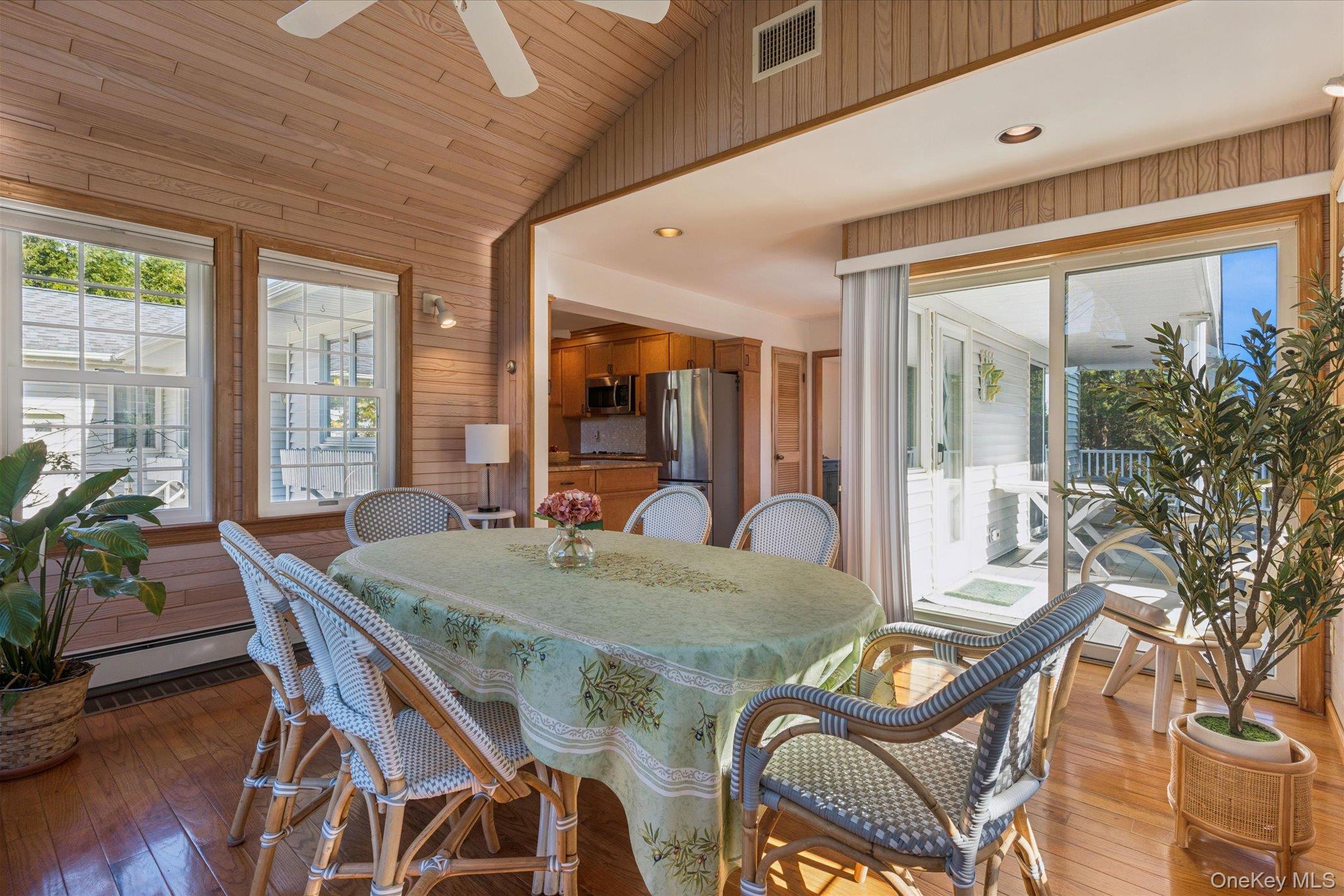 2025 Little Peconic Bay Lane — photo 11