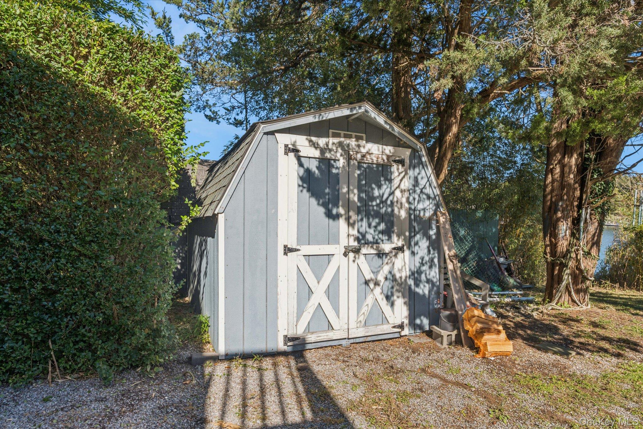 2025 Little Peconic Bay Lane — photo 41