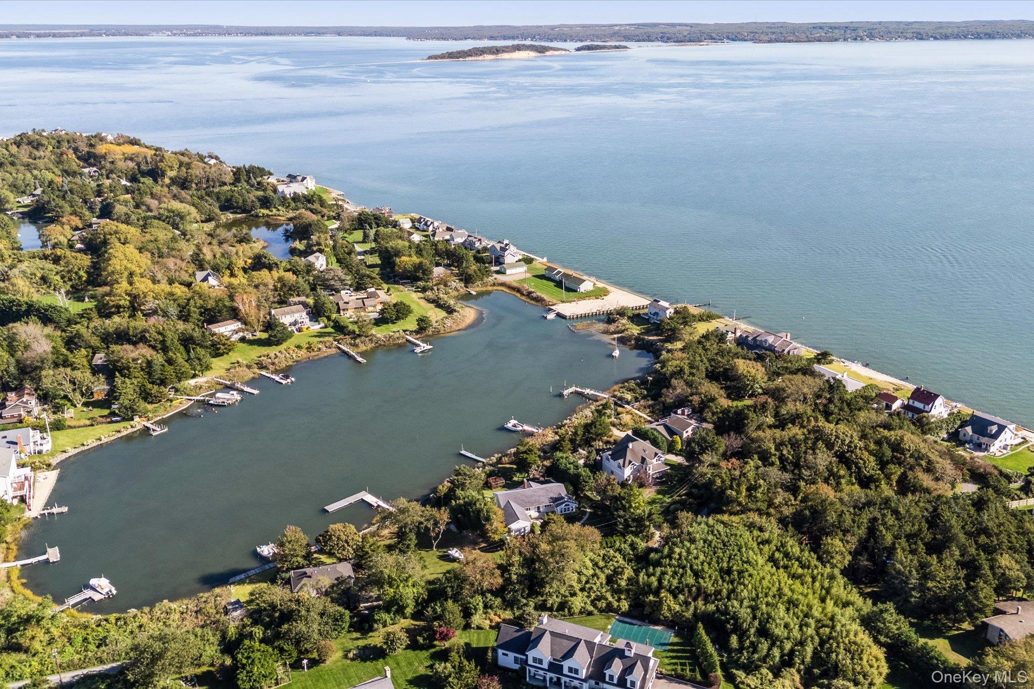 2025 Little Peconic Bay Lane — photo 48