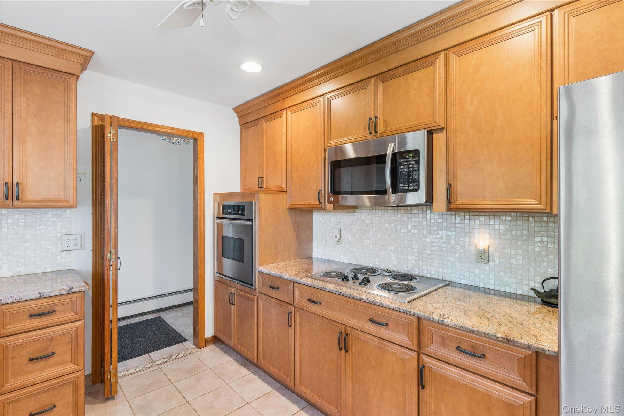 2025 Little Peconic Bay Lane — photo 8