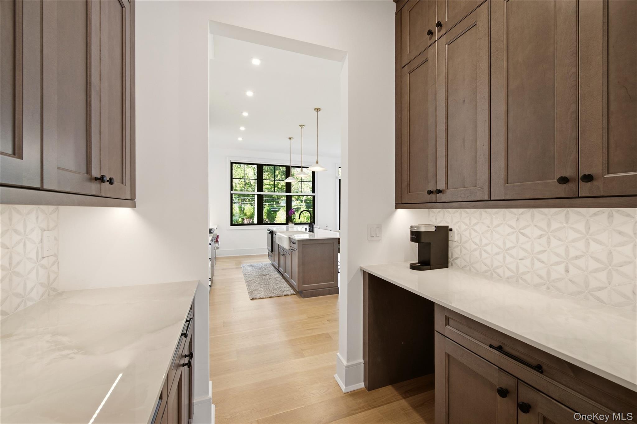 10 Three Ponds Lane — photo 13