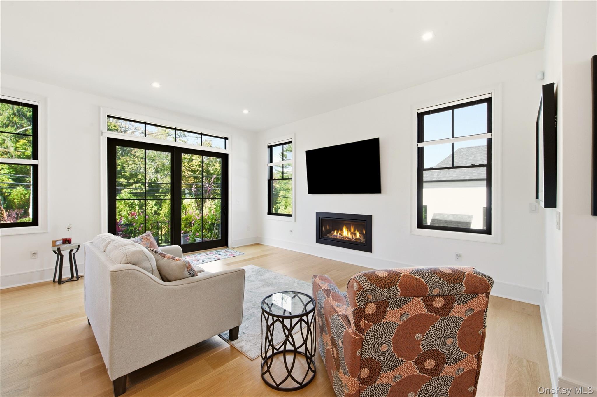 10 Three Ponds Lane — photo 15