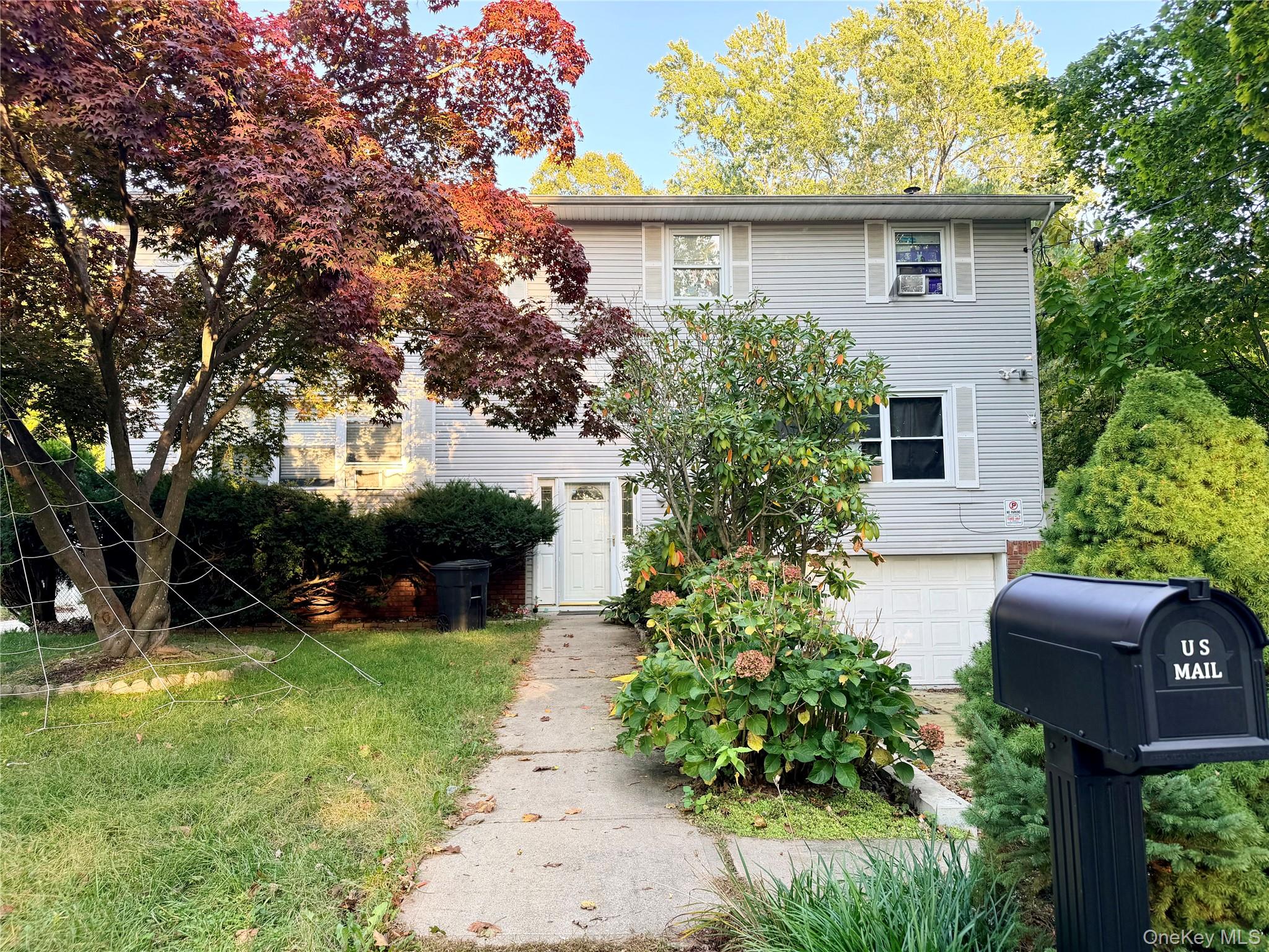 41 Evergreen Drive, Selden