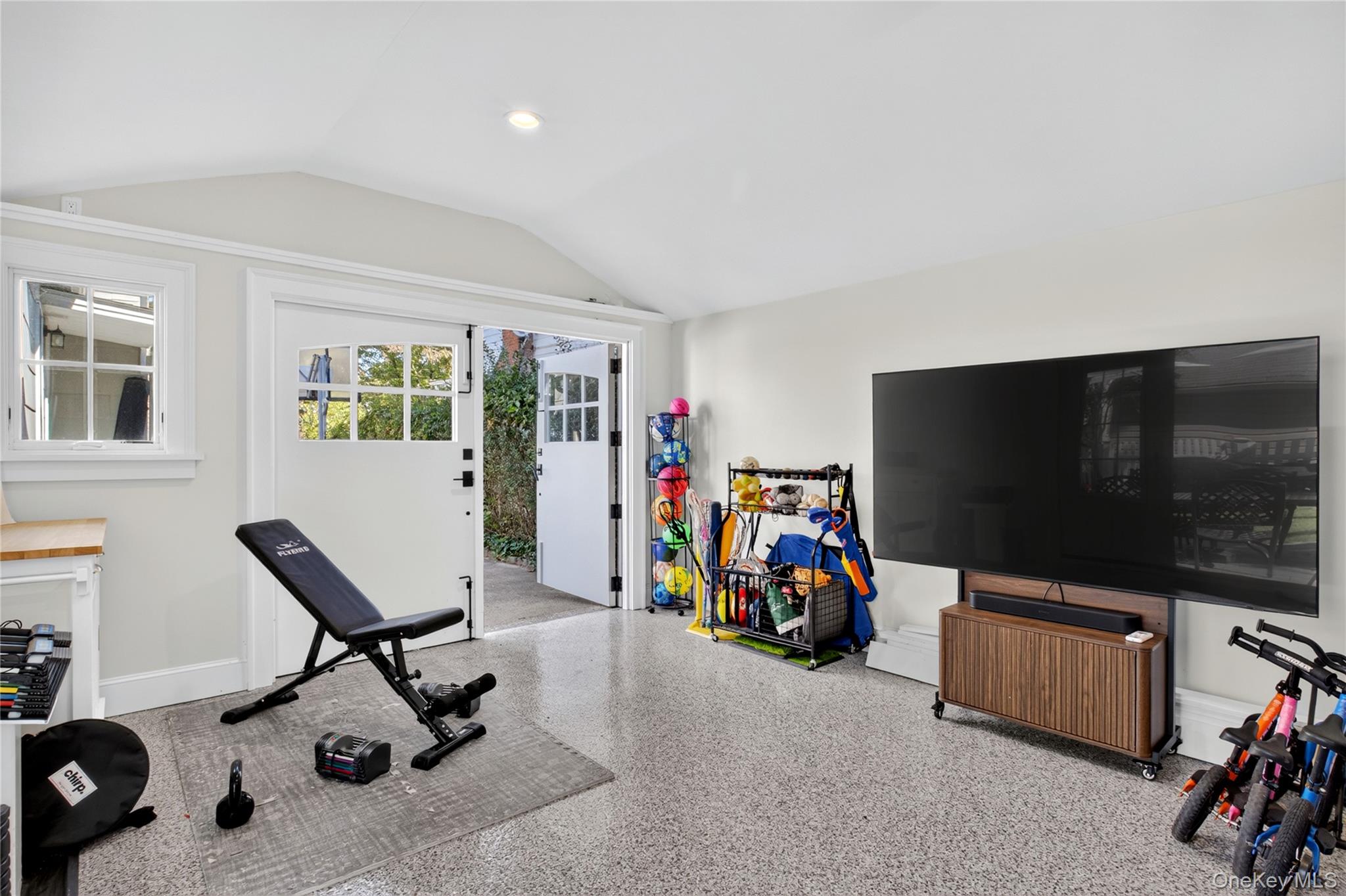 48 Beechwood Avenue — photo 22